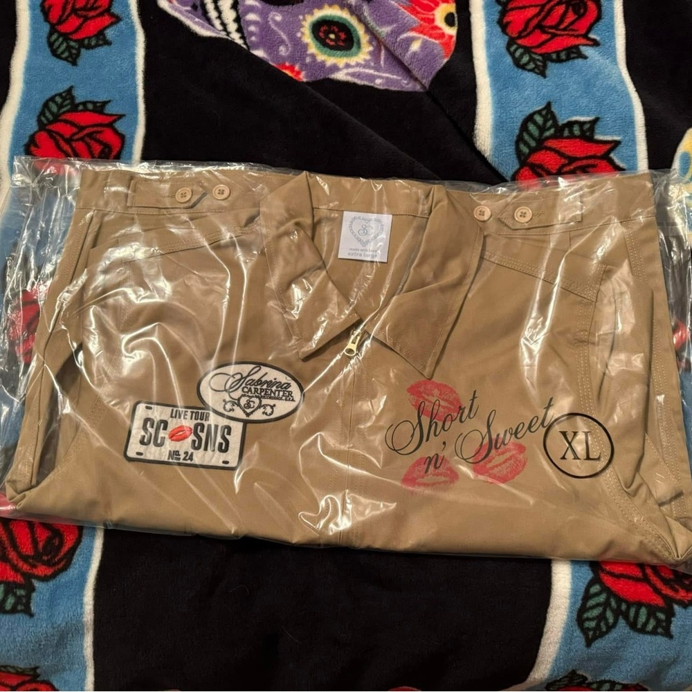 Sabrina Carpenter Short n Sweet Tour Jacket BRAND NEW IN PACKAGE